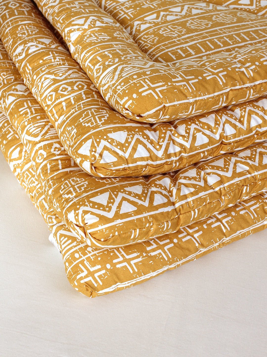 Kullu Patti Double Comforter (Yellow)