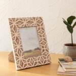 Kamet Photo Frame (Multicolor)