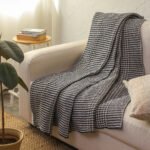 Karakoram Throw (Natural / Blue)
