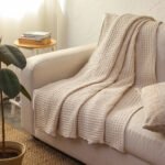 Karakoram Throw (Natural/White)