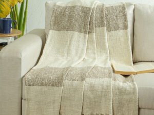Tamraparni Throw (Beige)
