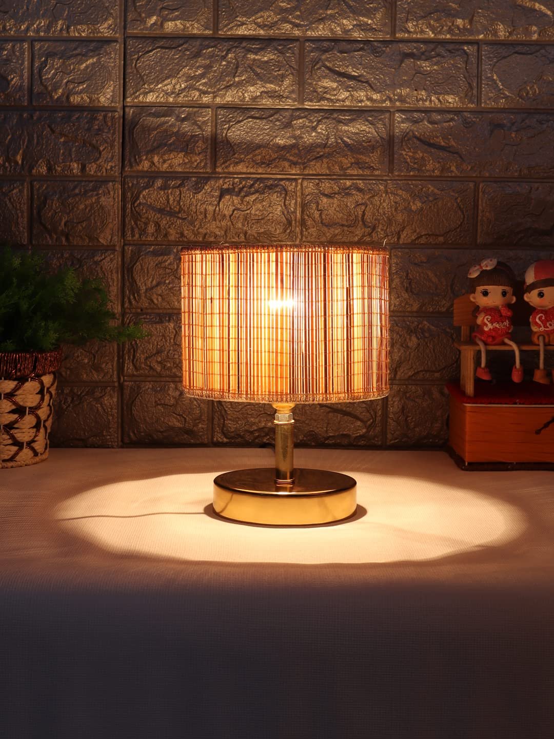 Metal Table lamp with Bamboo Shade
