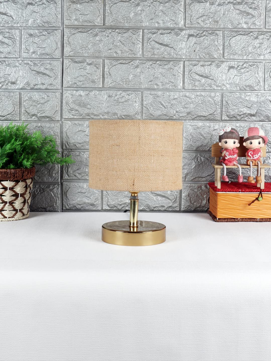 Metal Table lamp with Beige Jute Shade