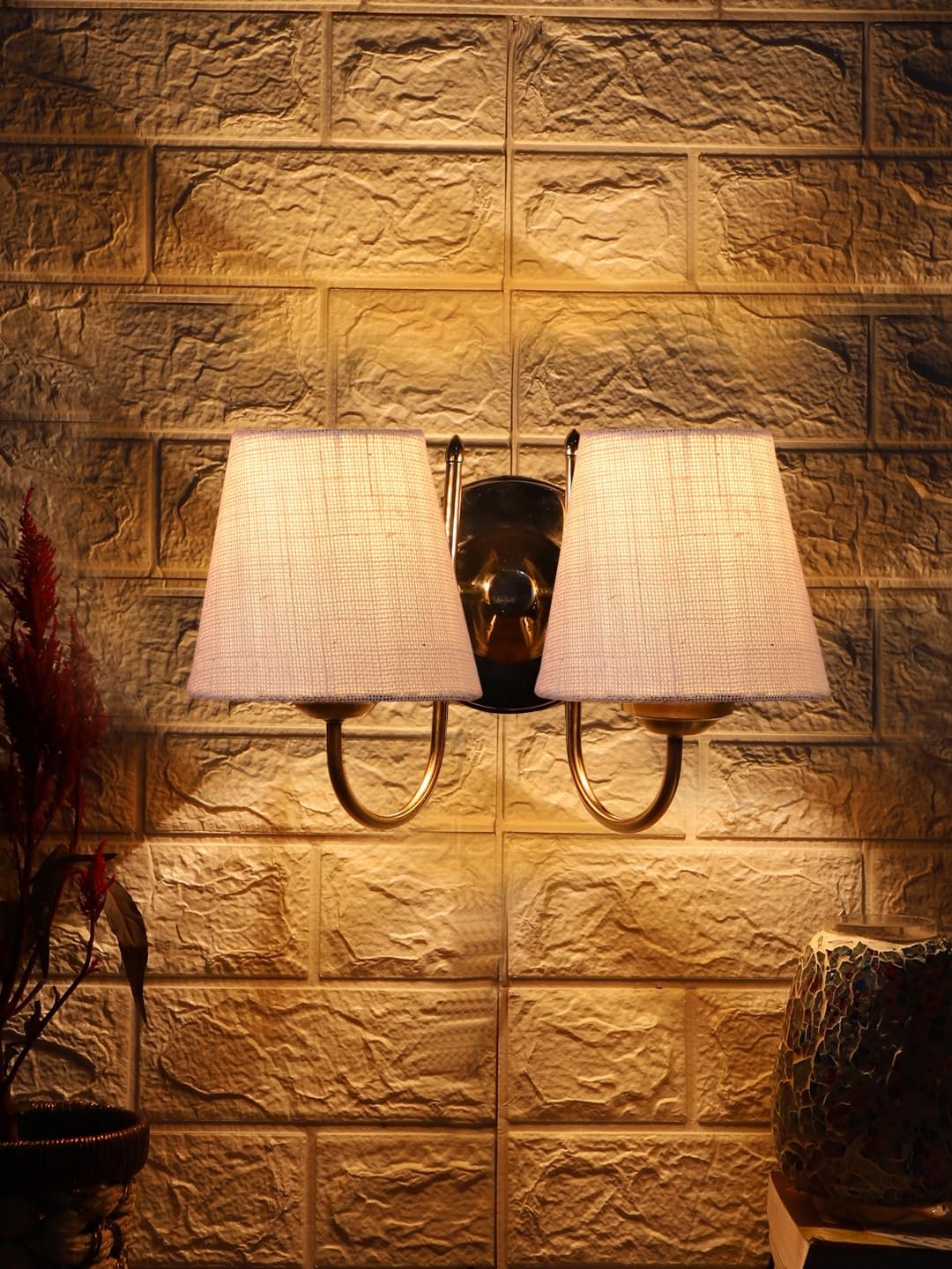 Metal Table lamp with Beige Jute Shade