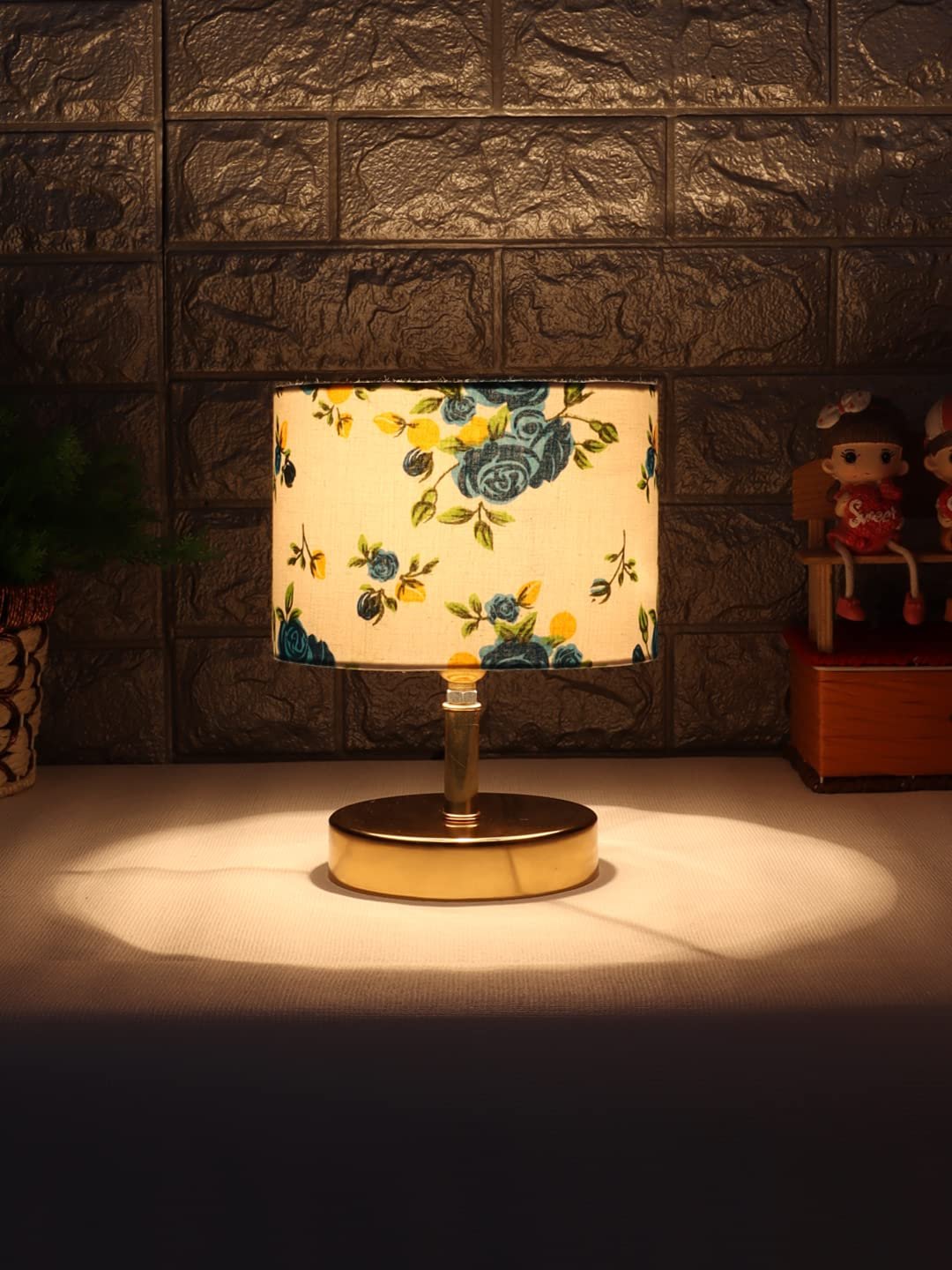 Metal Table lamp with Multicolor Cotton Shade