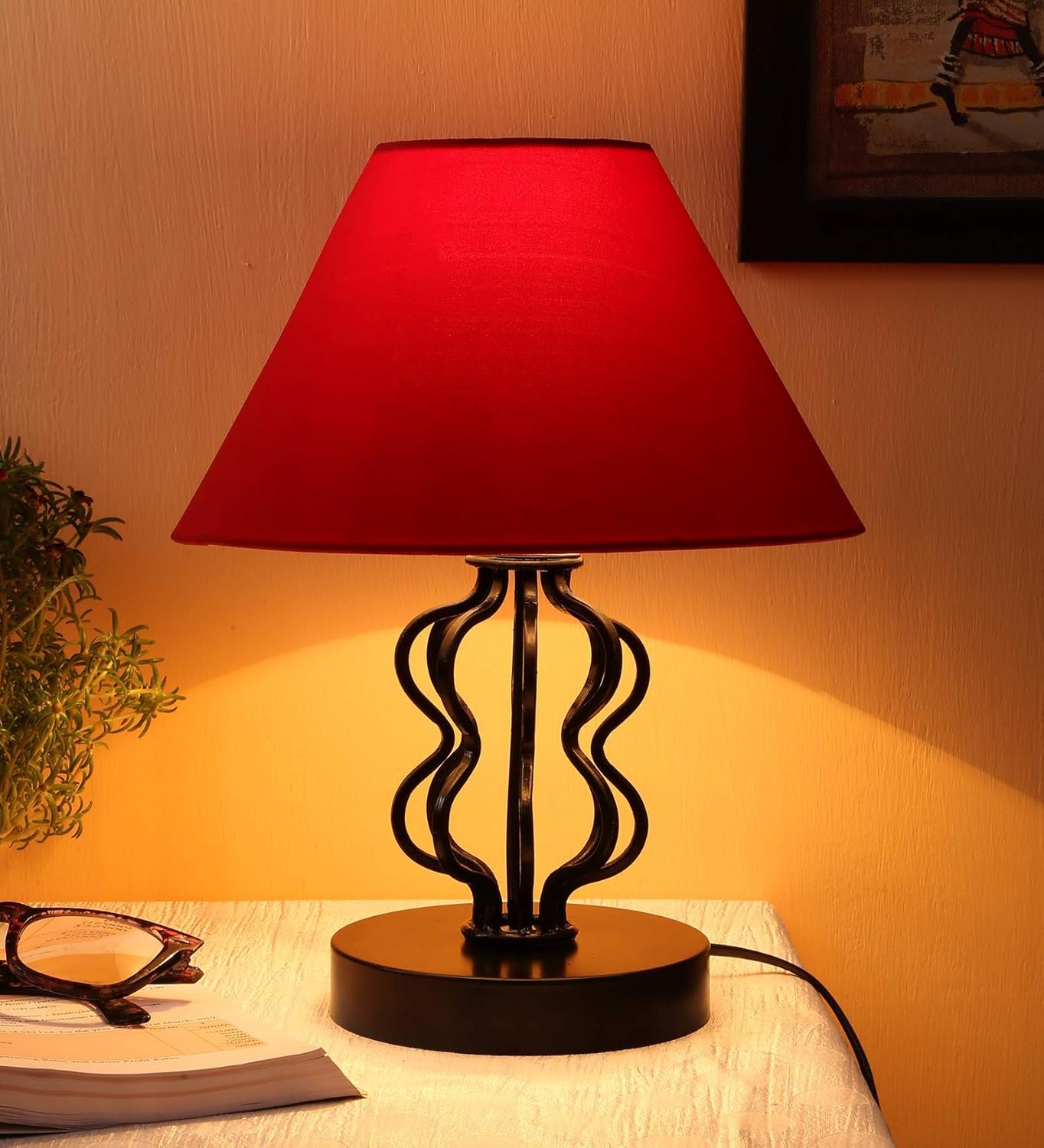 Cotton Red Fashionable/Decorative Iron Table Lamp (Red, Cotton)