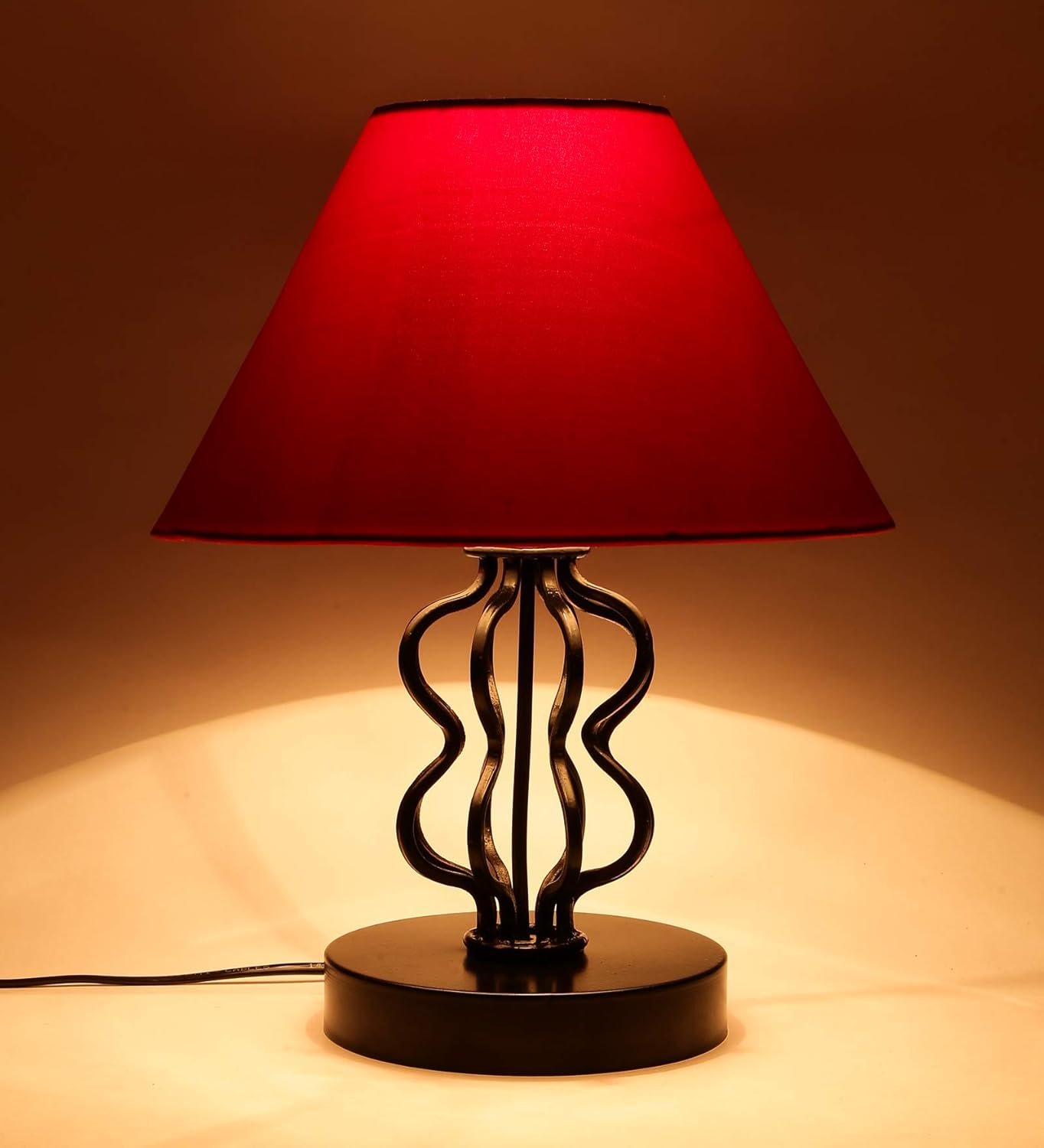 Cotton Red Fashionable/Decorative Iron Table Lamp (Red, Cotton)