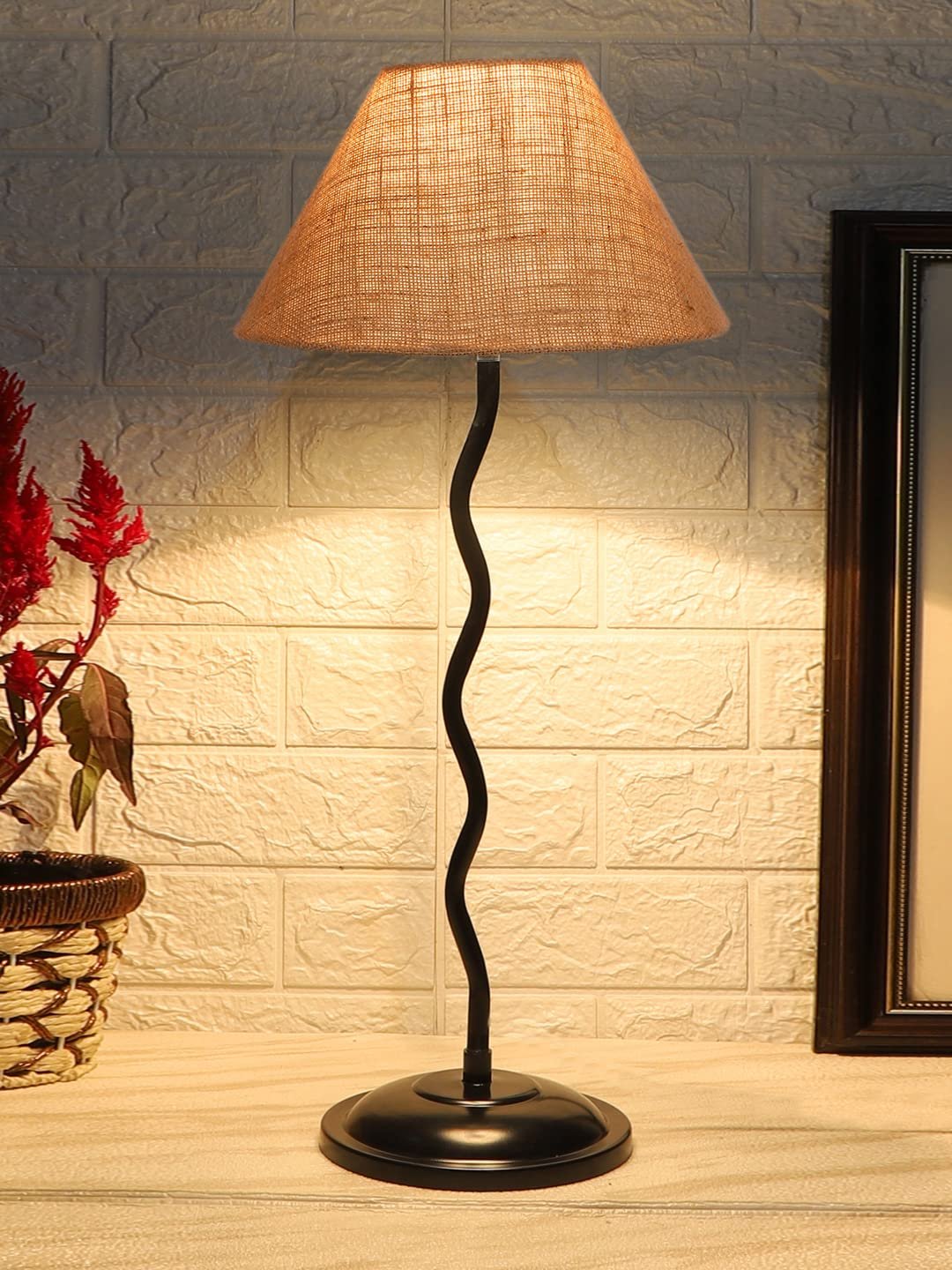 Beige Jute Zig zag Table lamp with Iron Base (AE08)