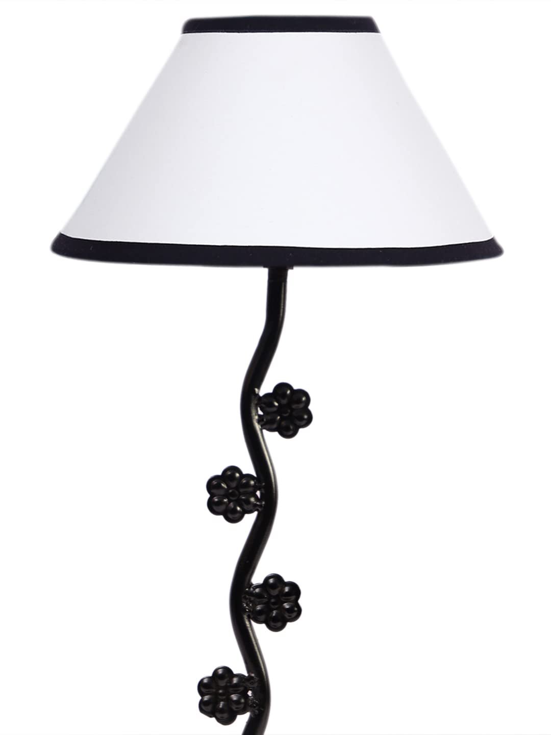White & Black Cotton Zig zag Tikli Table lamp with Iron Base (AE45)
