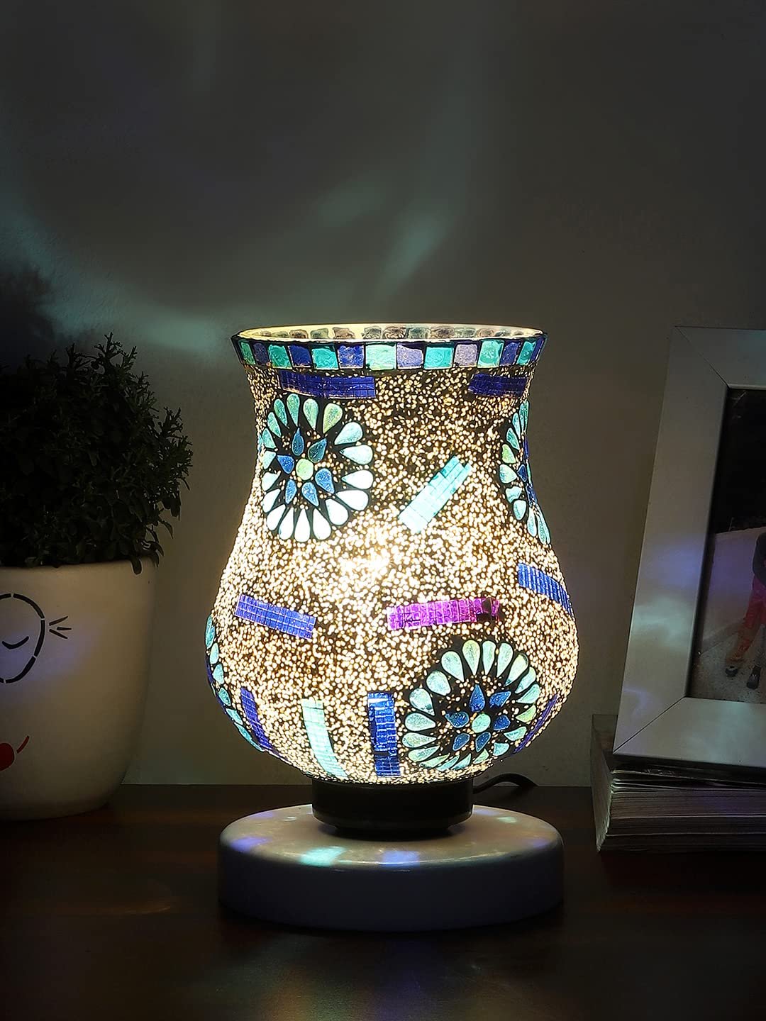 White Wood Round Table lamp with Mosaic Glass -FD31