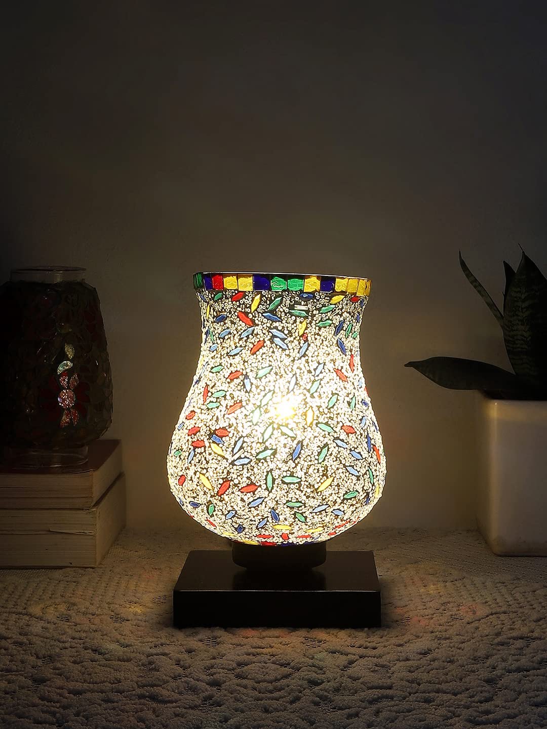 White Wood Round Table lamp with Mosaic Glass -FD35