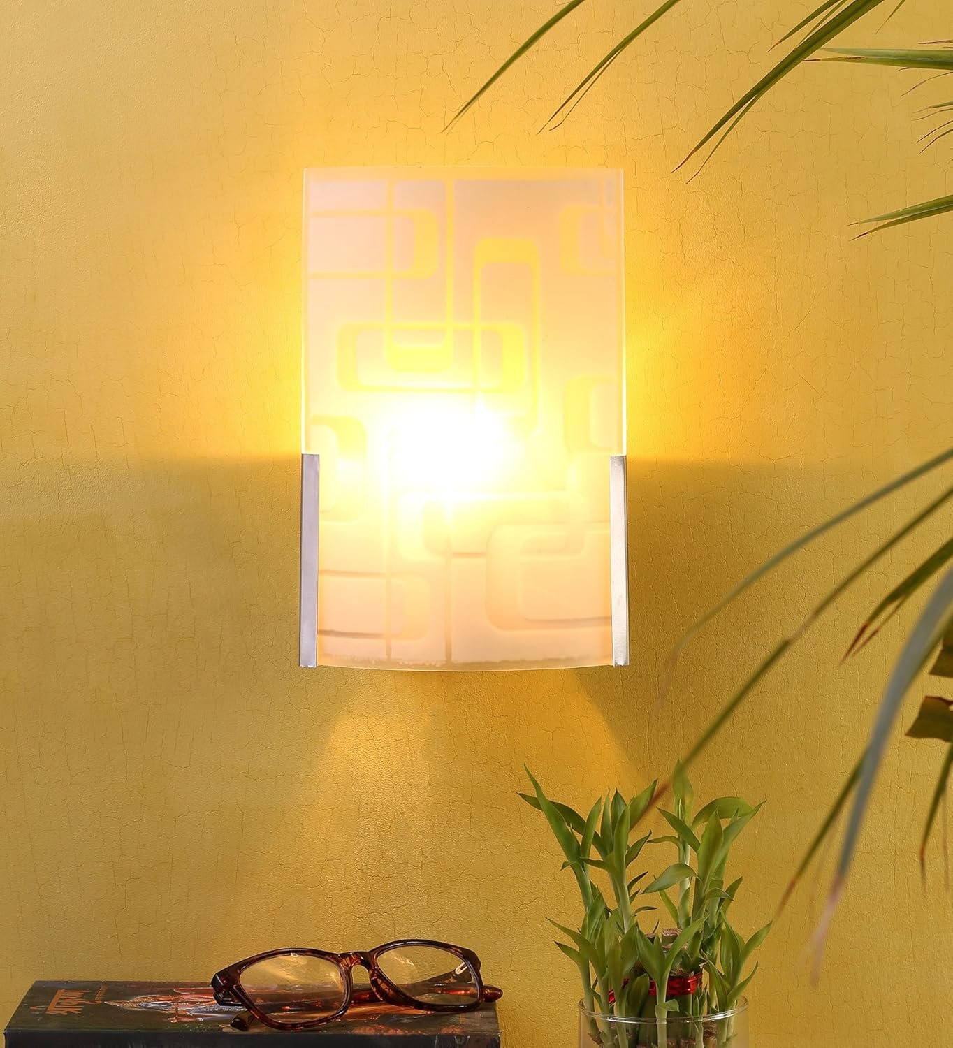 W07 Steel and Glass Wall Mounted Light (Off White)