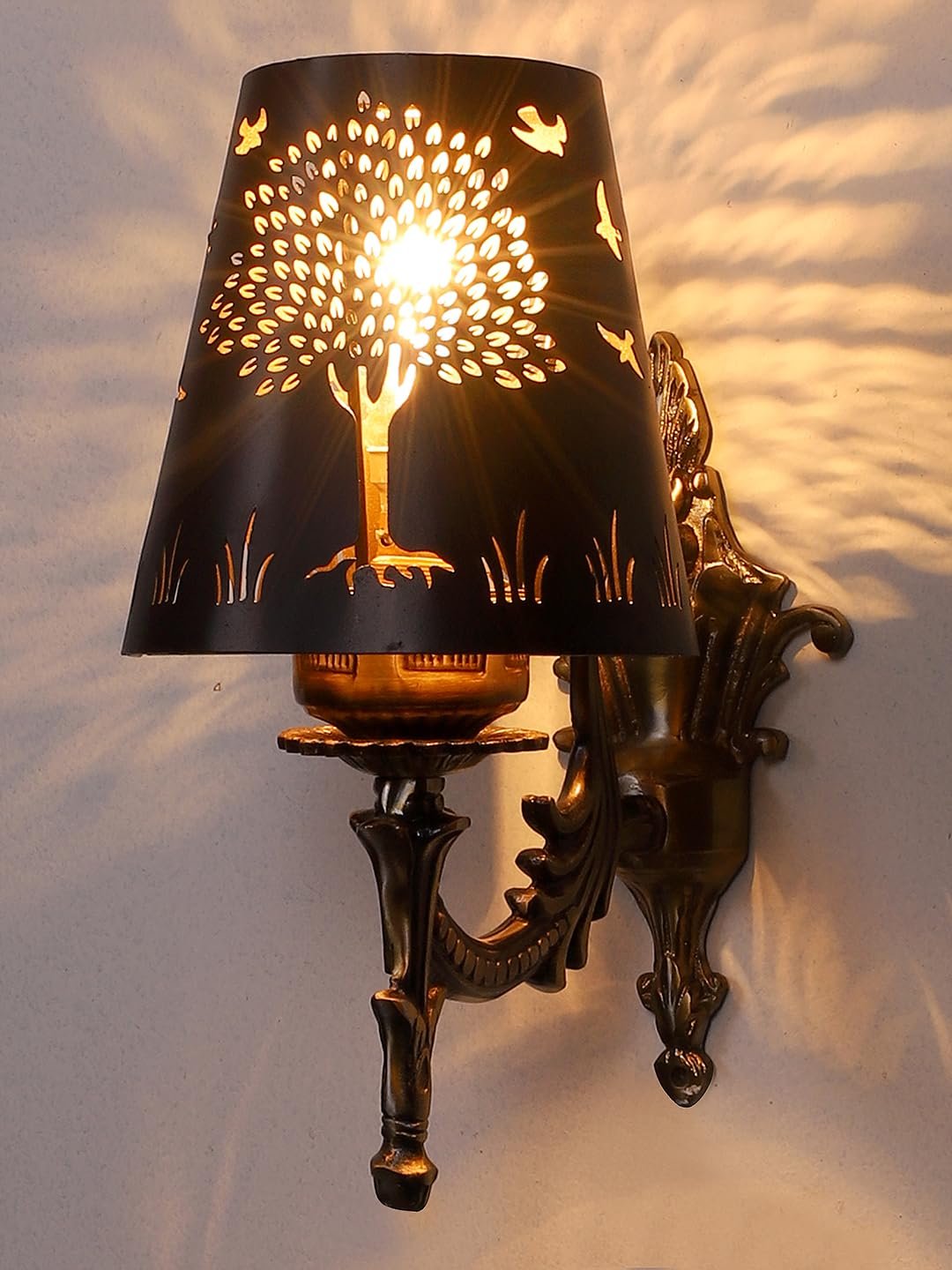 Multicolor Wall Lamp | Elegant Metal Material | Stylish Ambient Light for Home, Office, Living Room, Bedroom, Hallway | Modern Decorative Wall Sconce - Model DZW04