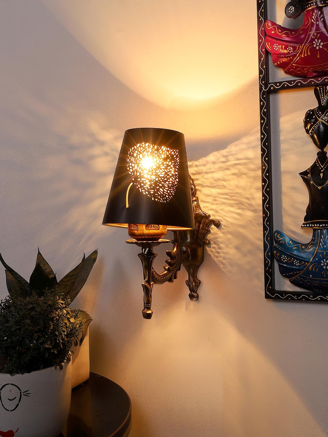 Multicolor Wall Lamp | Elegant Metal Material | Stylish Ambient Light for Home, Office, Living Room, Bedroom, Hallway | Modern Decorative Wall Sconce - Model DZW06