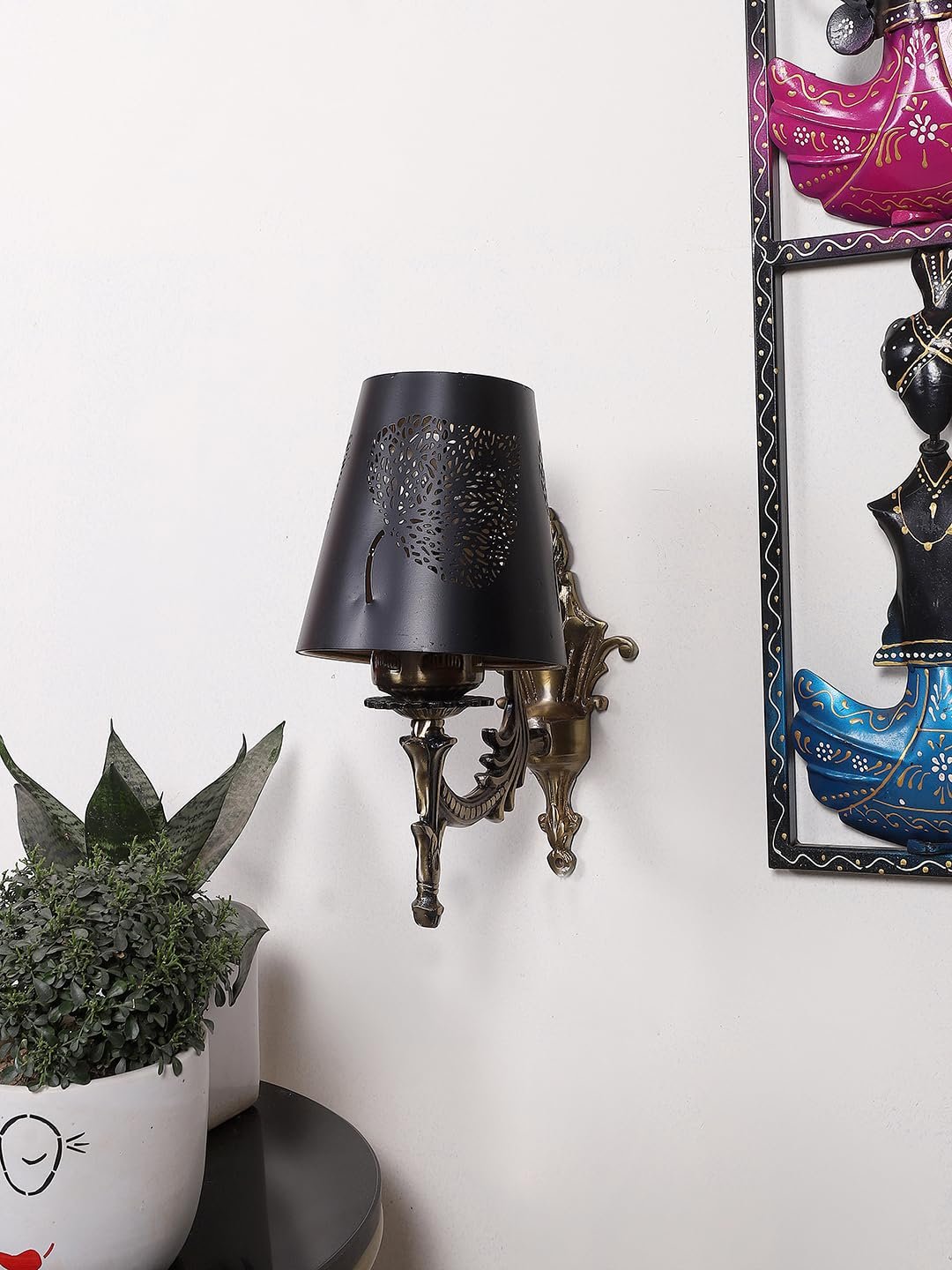 Multicolor Wall Lamp | Elegant Metal Material | Stylish Ambient Light for Home, Office, Living Room, Bedroom, Hallway | Modern Decorative Wall Sconce - Model DZW06