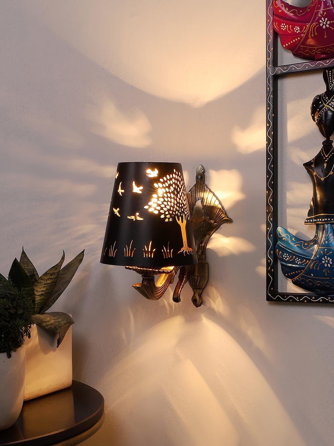 Multicolor Wall Lamp | Elegant Metal Material | Stylish Ambient Light for Home, Office, Living Room, Bedroom, Hallway | Modern Decorative Wall Sconce - Model DZW13