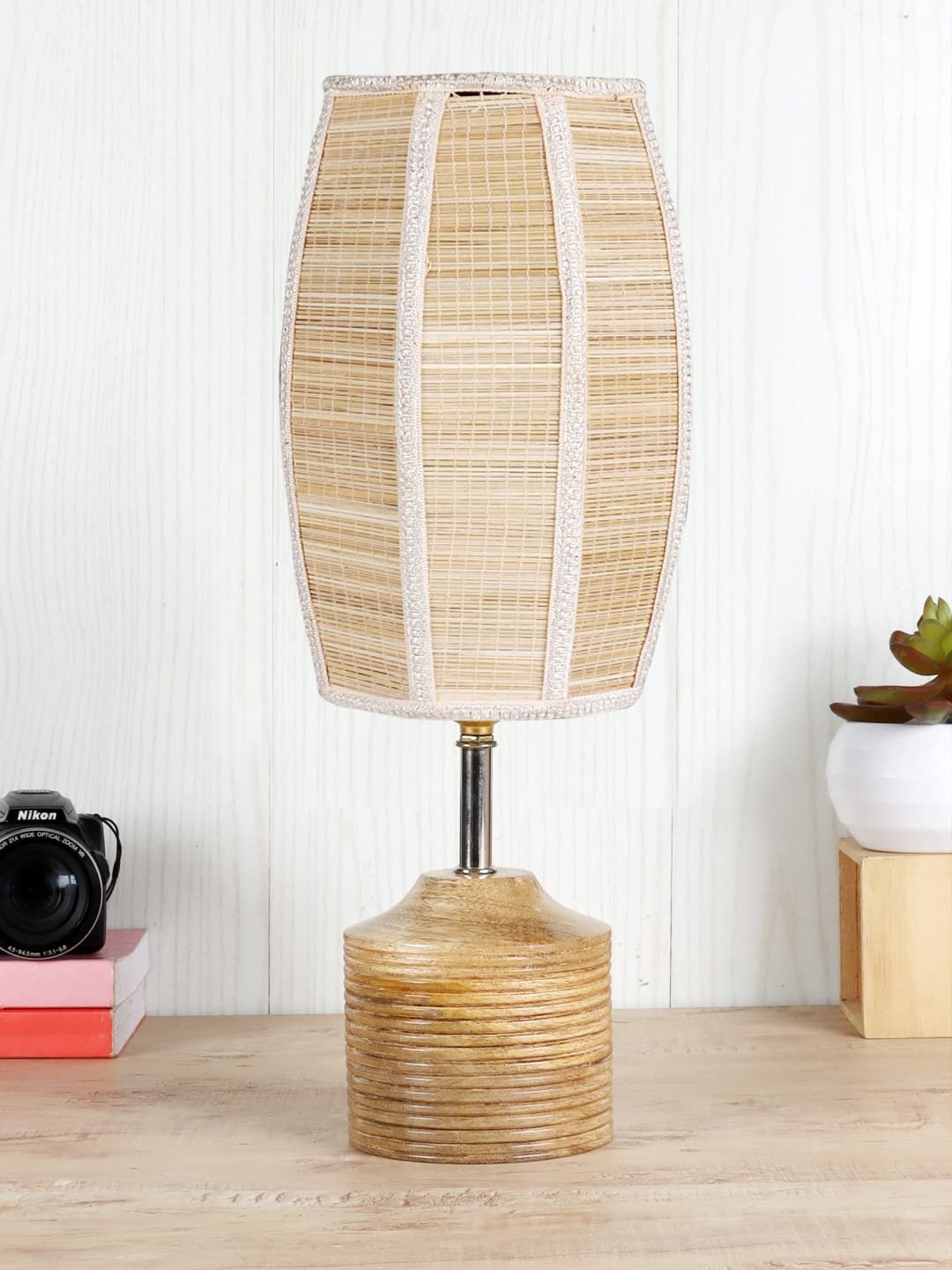 Wood Table lamp with Bamboo Shade(20)
