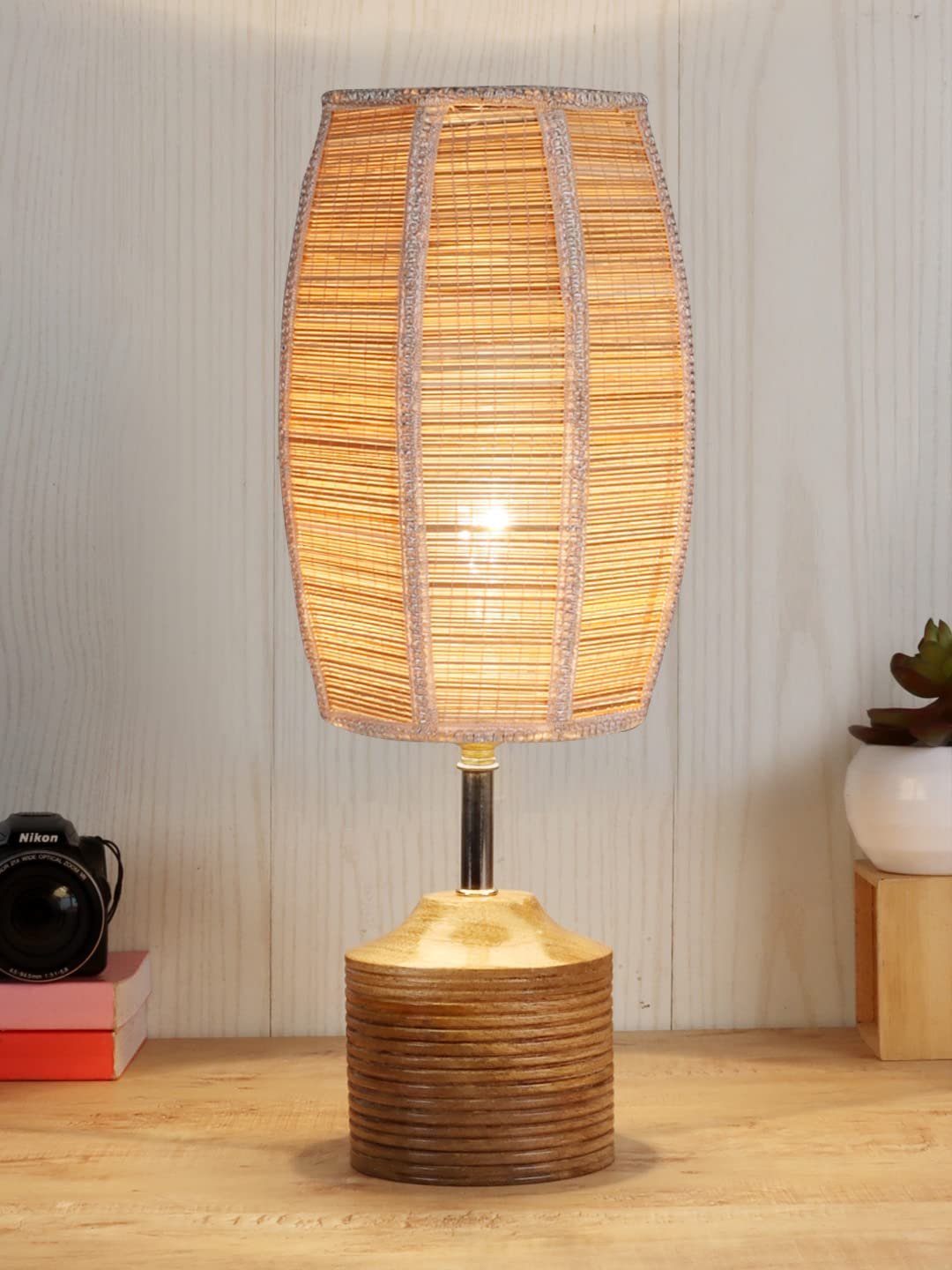 Wood Table lamp with Bamboo Shade(20)
