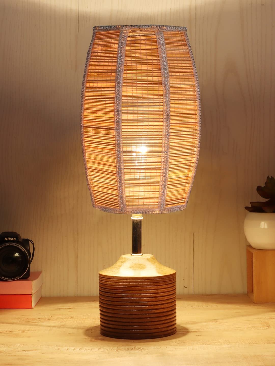 Wood Table lamp with Bamboo Shade(20)