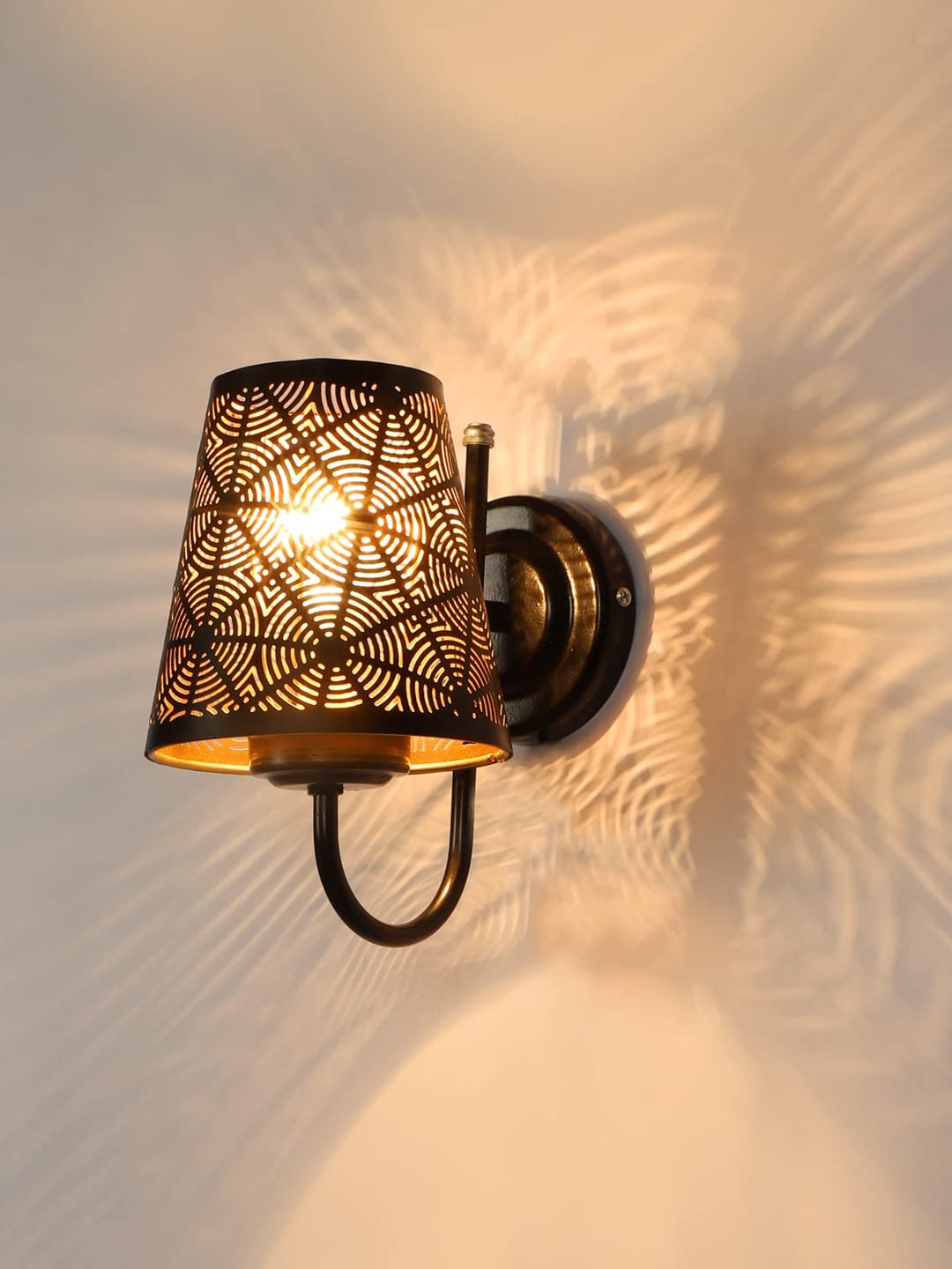 Multicolor Wall Lamp | Elegant Metal Material | Stylish Ambient Light for Home, Office, Living Room, Bedroom, Hallway | Modern Decorative Wall Sconce - Model IT15