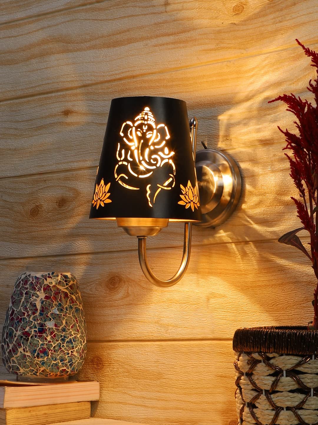 Multicolor Wall Lamp | Elegant Metal Material | Stylish Ambient Light for Home, Office, Living Room, Bedroom, Hallway | Modern Decorative Wall Sconce - Model IT25