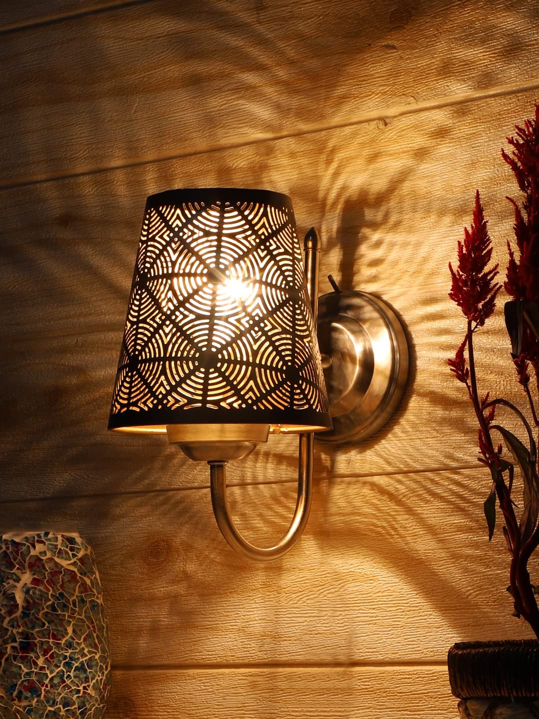 Multicolor Wall Lamp | Elegant Metal Material | Stylish Ambient Light for Home, Office, Living Room, Bedroom, Hallway | Modern Decorative Wall Sconce - Model IT31
