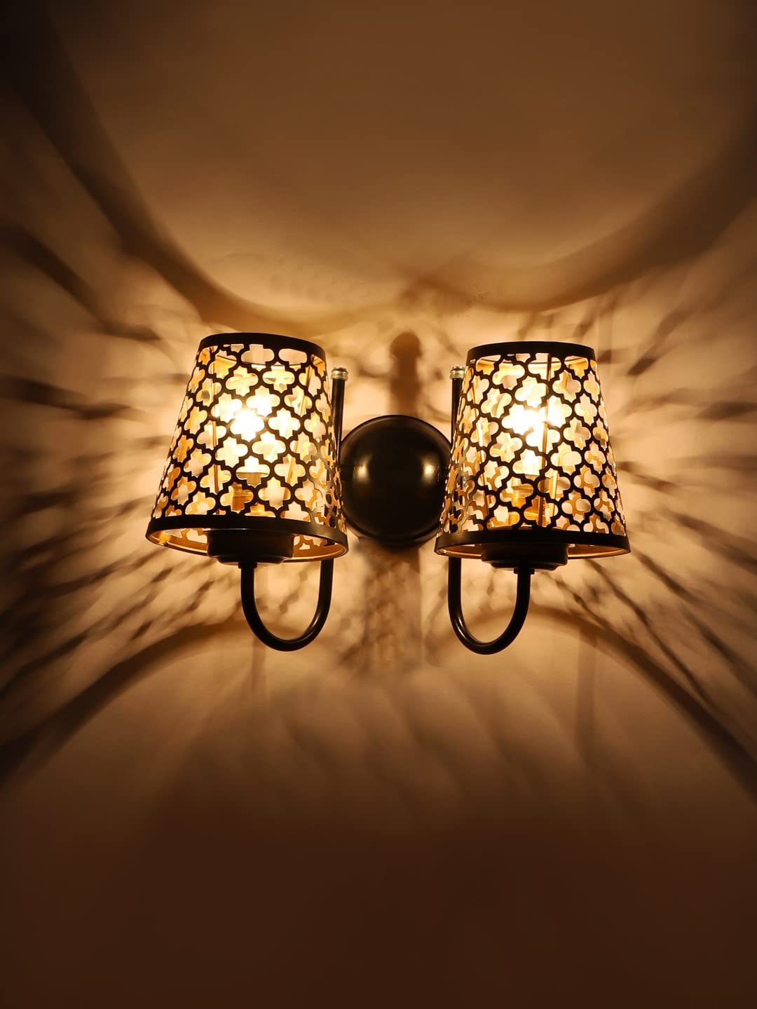 Dual Etched Diamond Wall Mounted Lamp with Iron Base
