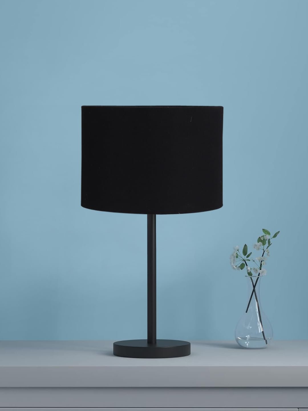 Black Night Table Lamp for Bedroom | Elegant Bedside Lamp with Warm LED Light & Stylish Design - Model VD25