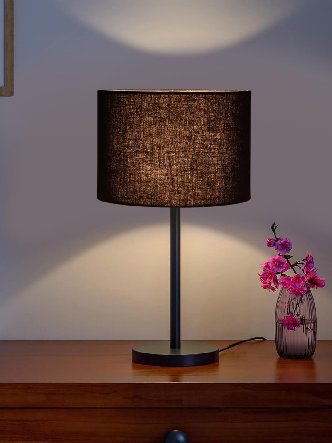Black Night Table Lamp for Bedroom | Elegant Bedside Lamp with Warm LED Light & Stylish Design - Model VD25