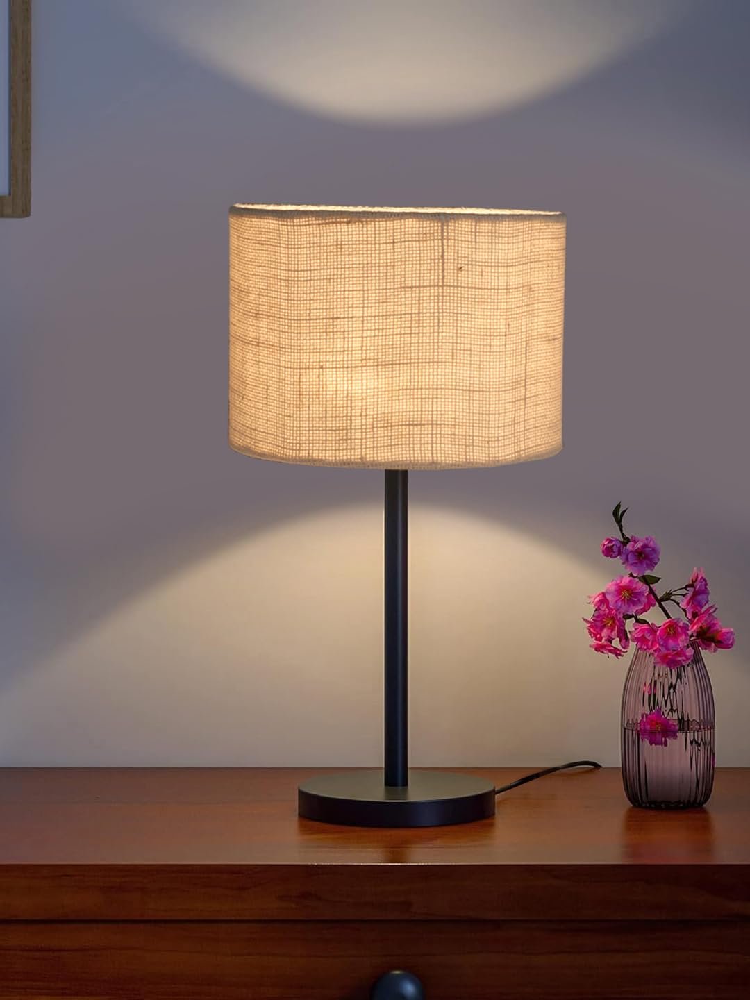 Black Night Table Lamp for Bedroom | Elegant Bedside Lamp with Warm LED Light & Stylish Design - Model VD32