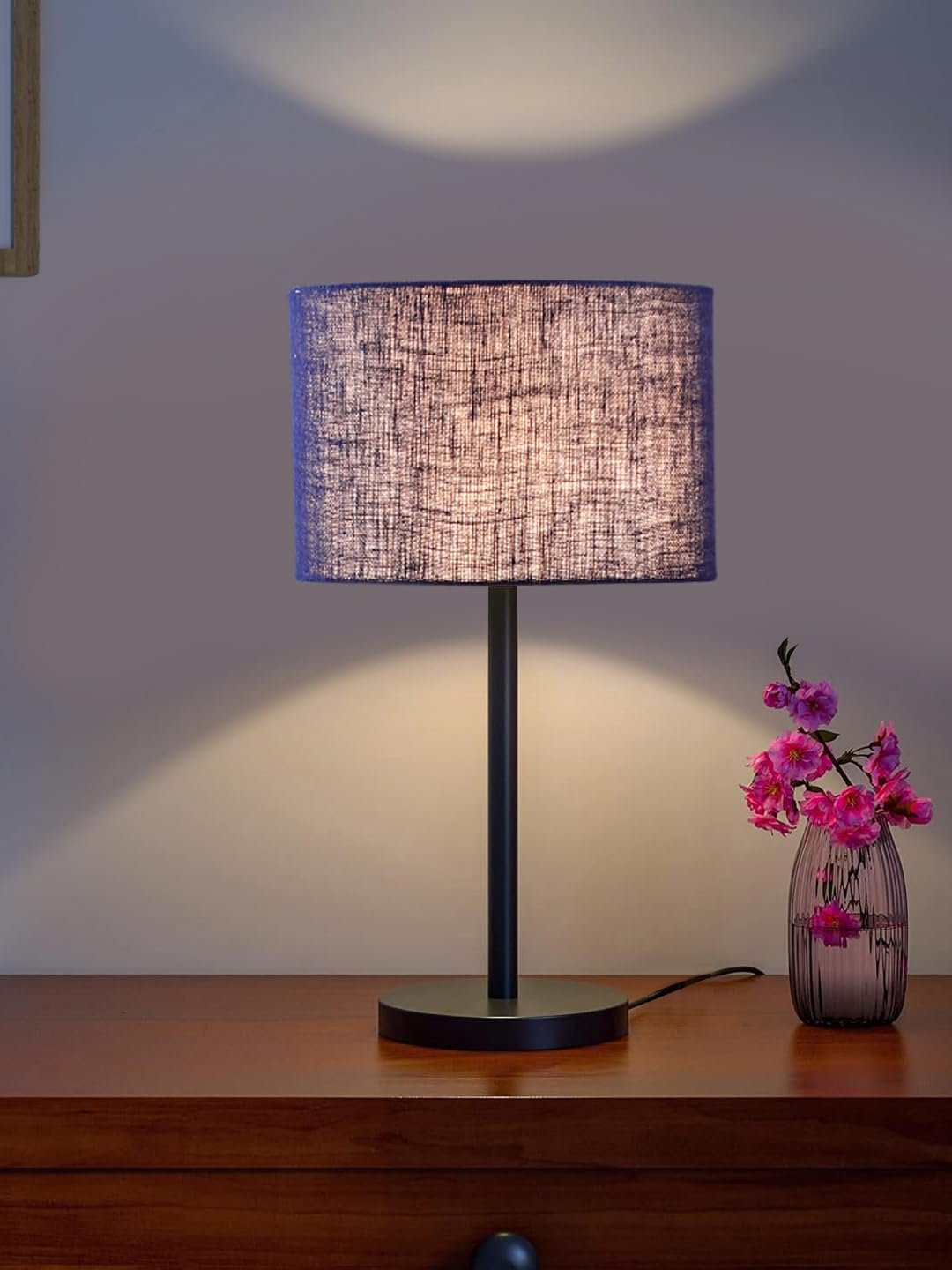 Black Night Table Lamp for Bedroom | Elegant Bedside Lamp with Warm LED Light & Stylish Design - Model VD35