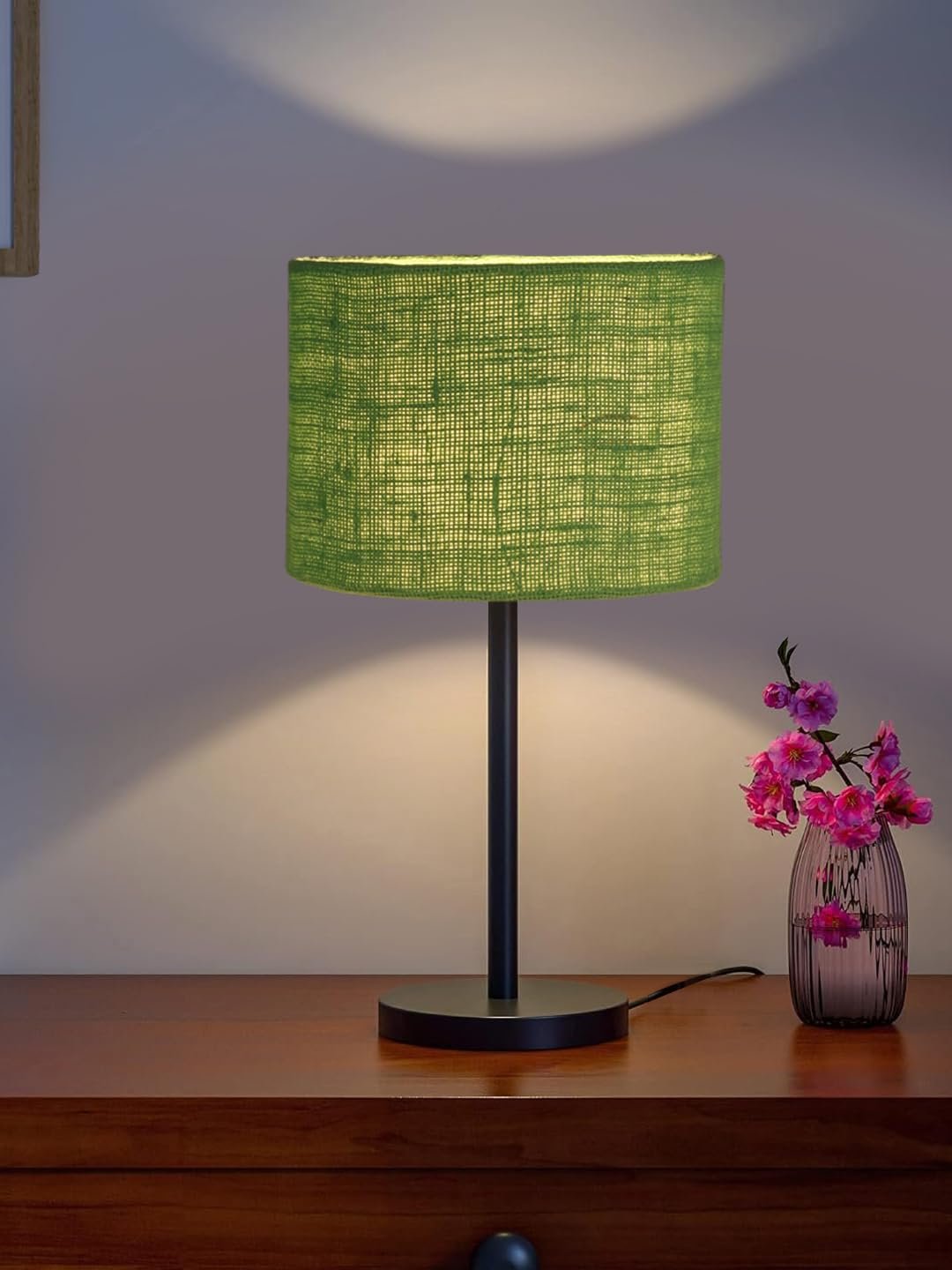 Black Night Table Lamp for Bedroom | Elegant Bedside Lamp with Warm LED Light & Stylish Design - Model VD39
