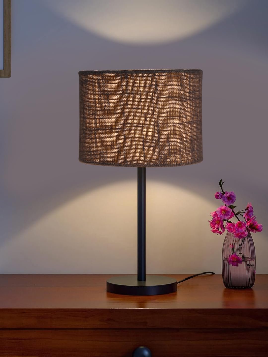 Black Night Table Lamp for Bedroom | Elegant Bedside Lamp with Warm LED Light & Stylish Design - Model VD43