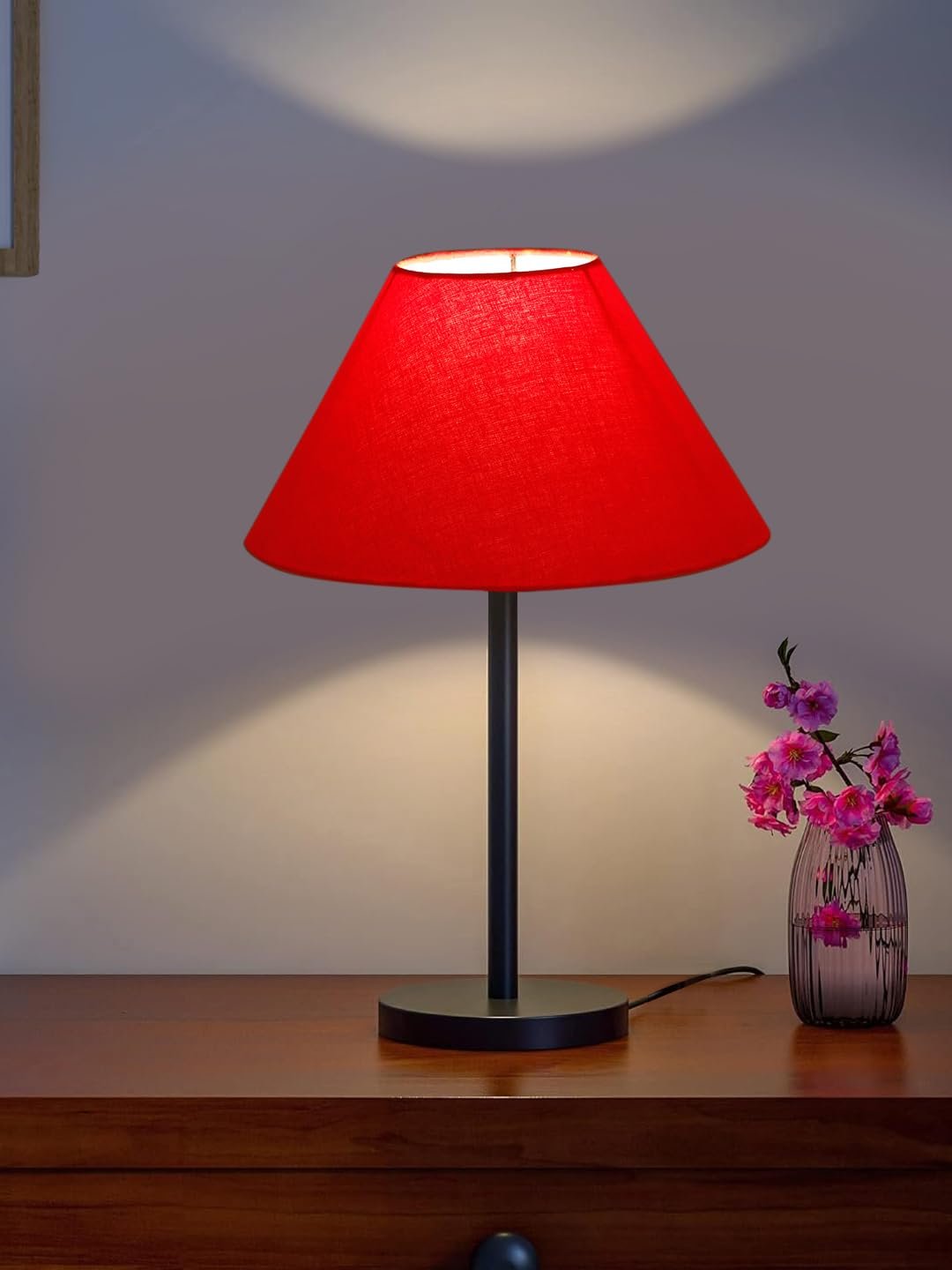Black Night Table Lamp for Bedroom | Elegant Bedside Lamp with Warm LED Light & Stylish Design - Model VD25
