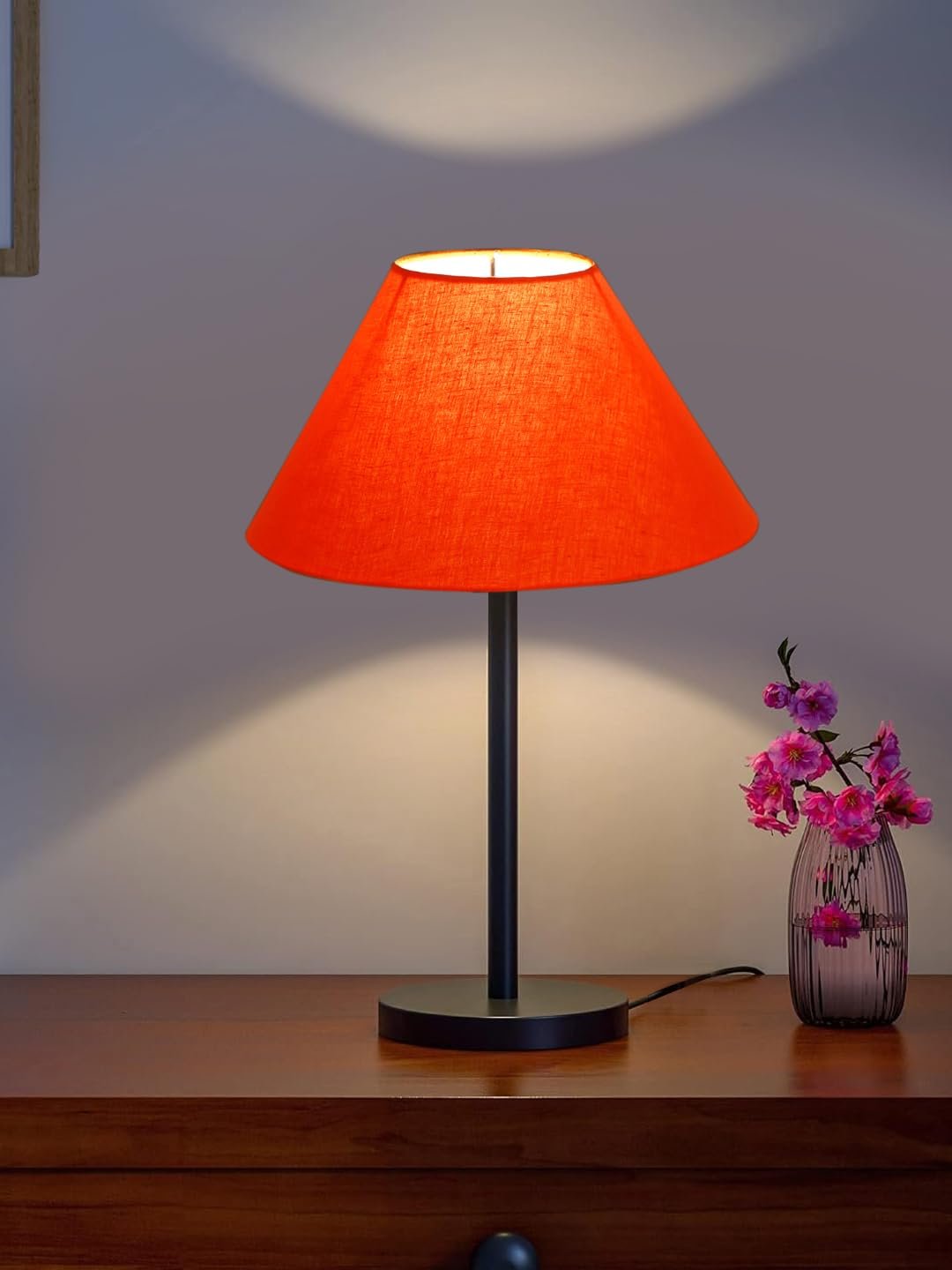 Black Night Table Lamp for Bedroom | Elegant Bedside Lamp with Warm LED Light & Stylish Design - Model VD26