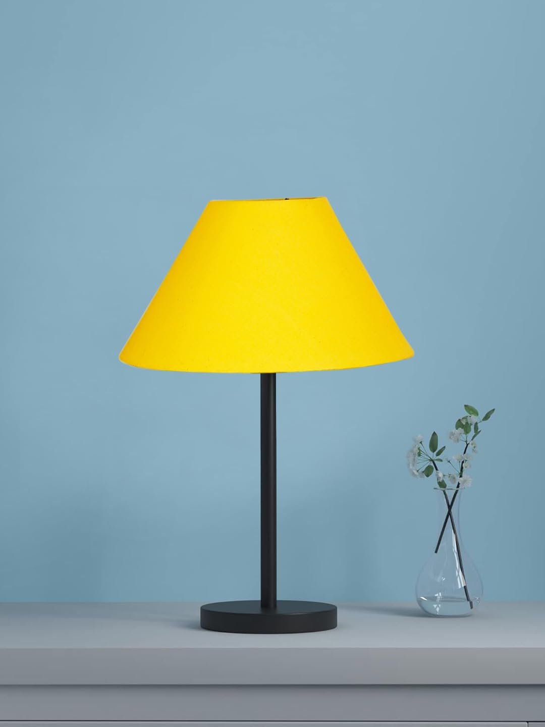 Black Night Table Lamp for Bedroom | Elegant Bedside Lamp with Warm LED Light & Stylish Design - Model VD27