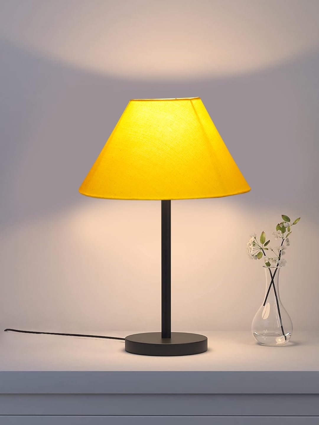 Black Night Table Lamp for Bedroom | Elegant Bedside Lamp with Warm LED Light & Stylish Design - Model VD27
