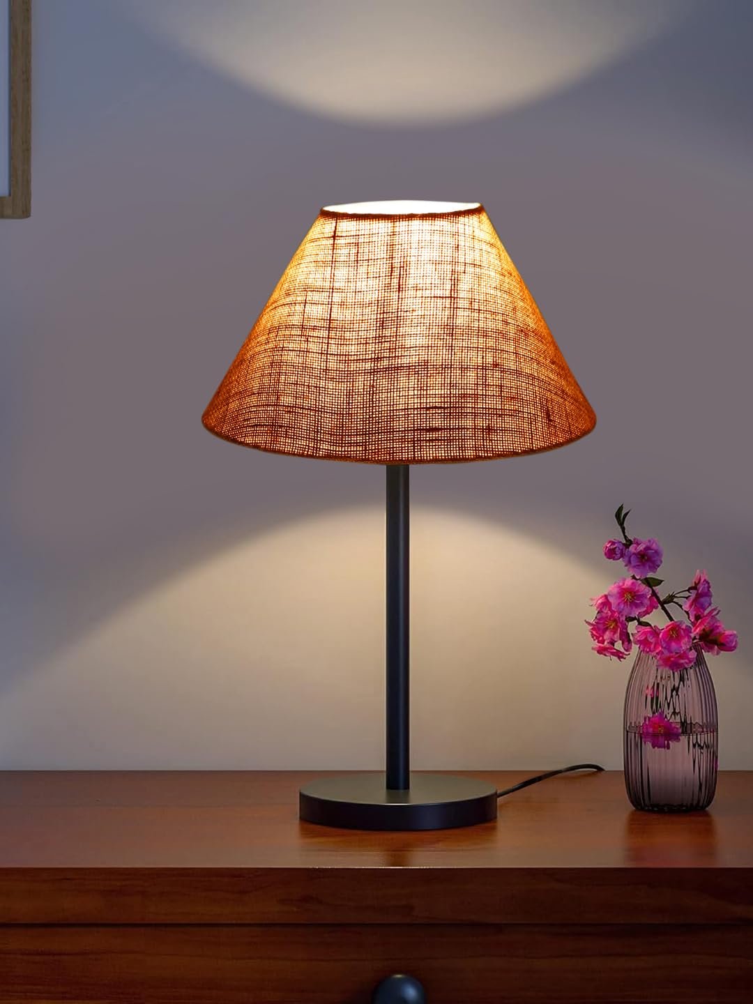 Black Night Table Lamp for Bedroom | Elegant Bedside Lamp with Warm LED Light & Stylish Design - Model VD30