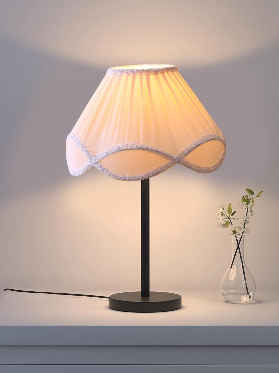 Black Night Table Lamp for Bedroom | Elegant Bedside Lamp with Warm LED Light & Stylish Design - Model VD44