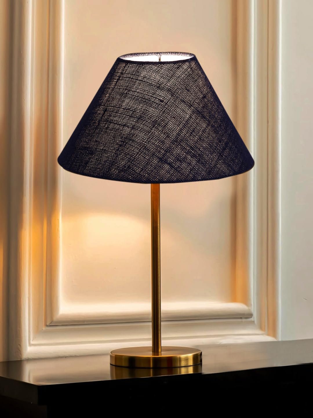 Gold Night Table Lamp for Bedroom | Elegant Bedside Lamp with Warm LED Light & Stylish Design - Model VE33
