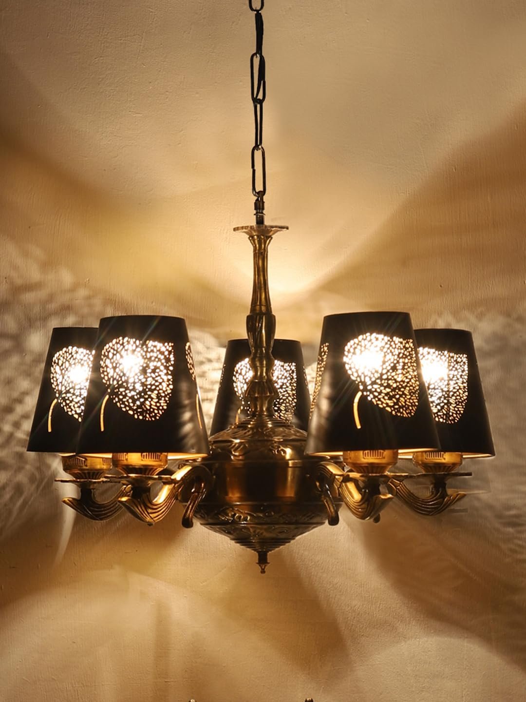 Lights Metal Leaf Etched Shade with Antique Golden Chandelier -X