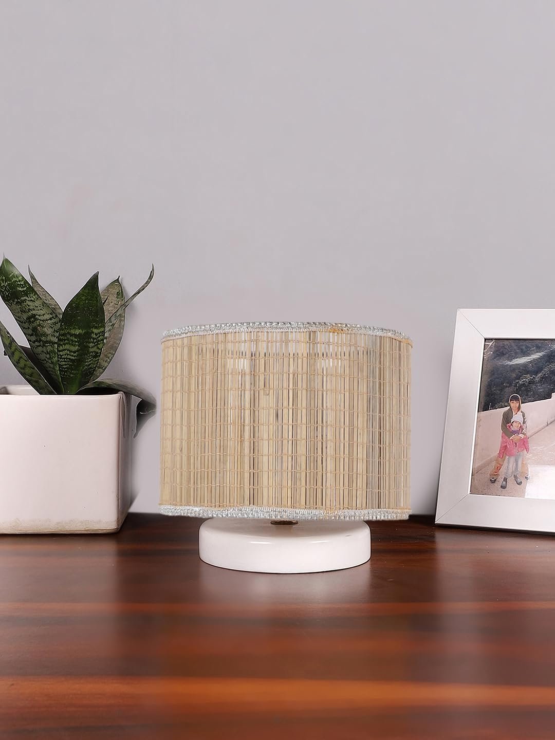 Beige Jute Table lamp with White Wood Base -40