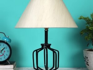 Off-White Cotton Table lamp with Iron Base(120)