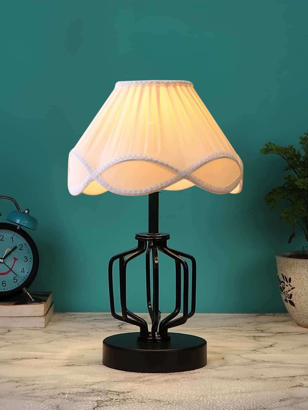 Vintage Off-White Shade Table lamp with Iron Base (135)