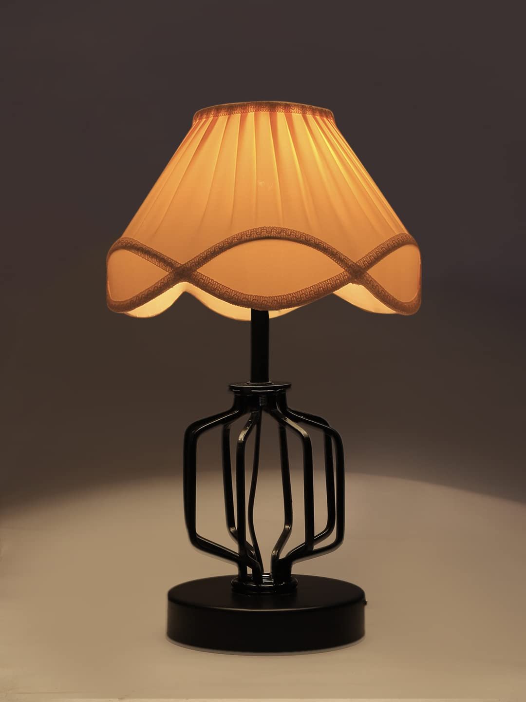 Vintage Off-White Shade Table lamp with Iron Base (135)