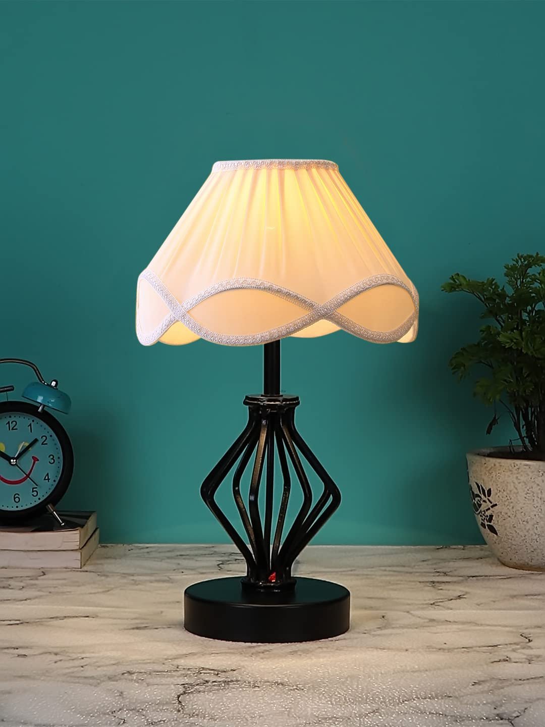 Vintage Off-White Shade Table lamp with Iron Base (169)