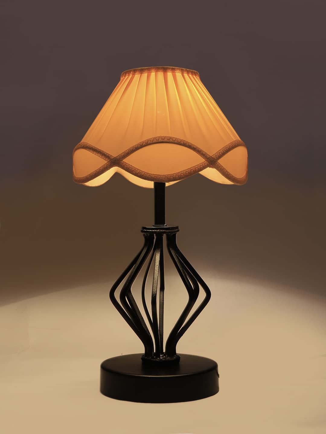 Vintage Off-White Shade Table lamp with Iron Base (169)