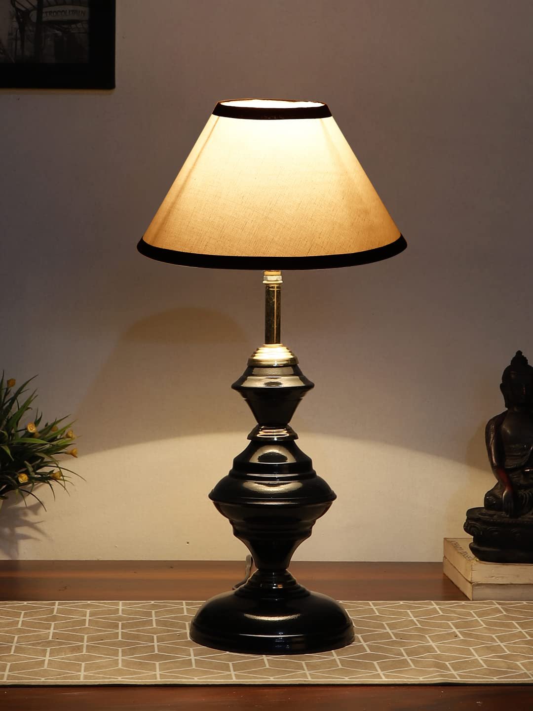 Multicolor Cotton Table lamp with Iron Base(211)