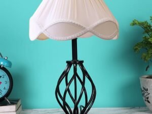 Vintage Off-White Shade Table lamp with Iron Base (33)