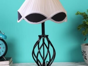 Vintage Multicolor Shade Table lamp with Iron Base (34)